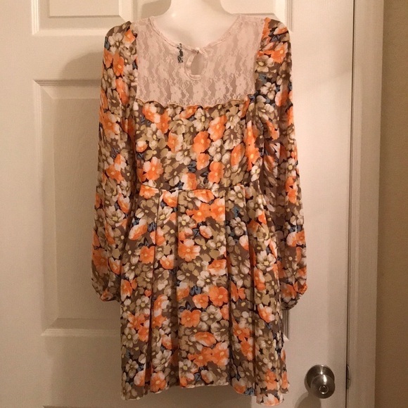 💖 Women’s Dress - Picture 6 of 8